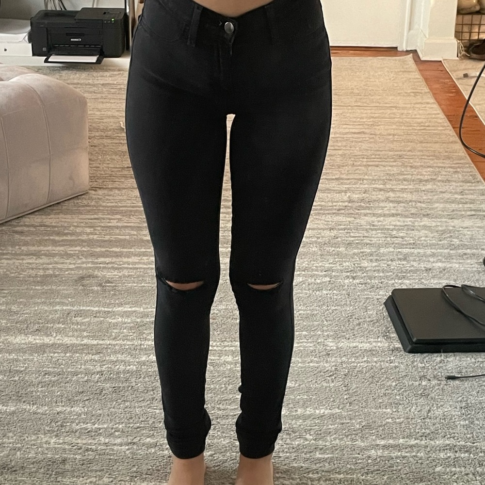 FASHION NOVA slit knee black skinny jeans